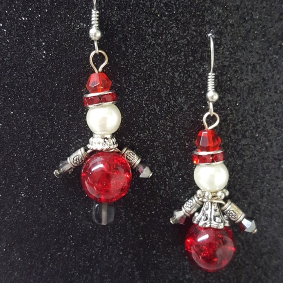 Cutest Santa & Mrs Claus Earrings Ever - Picture 4 of 5